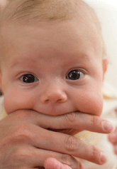 Parent's finger can ease discomfort
