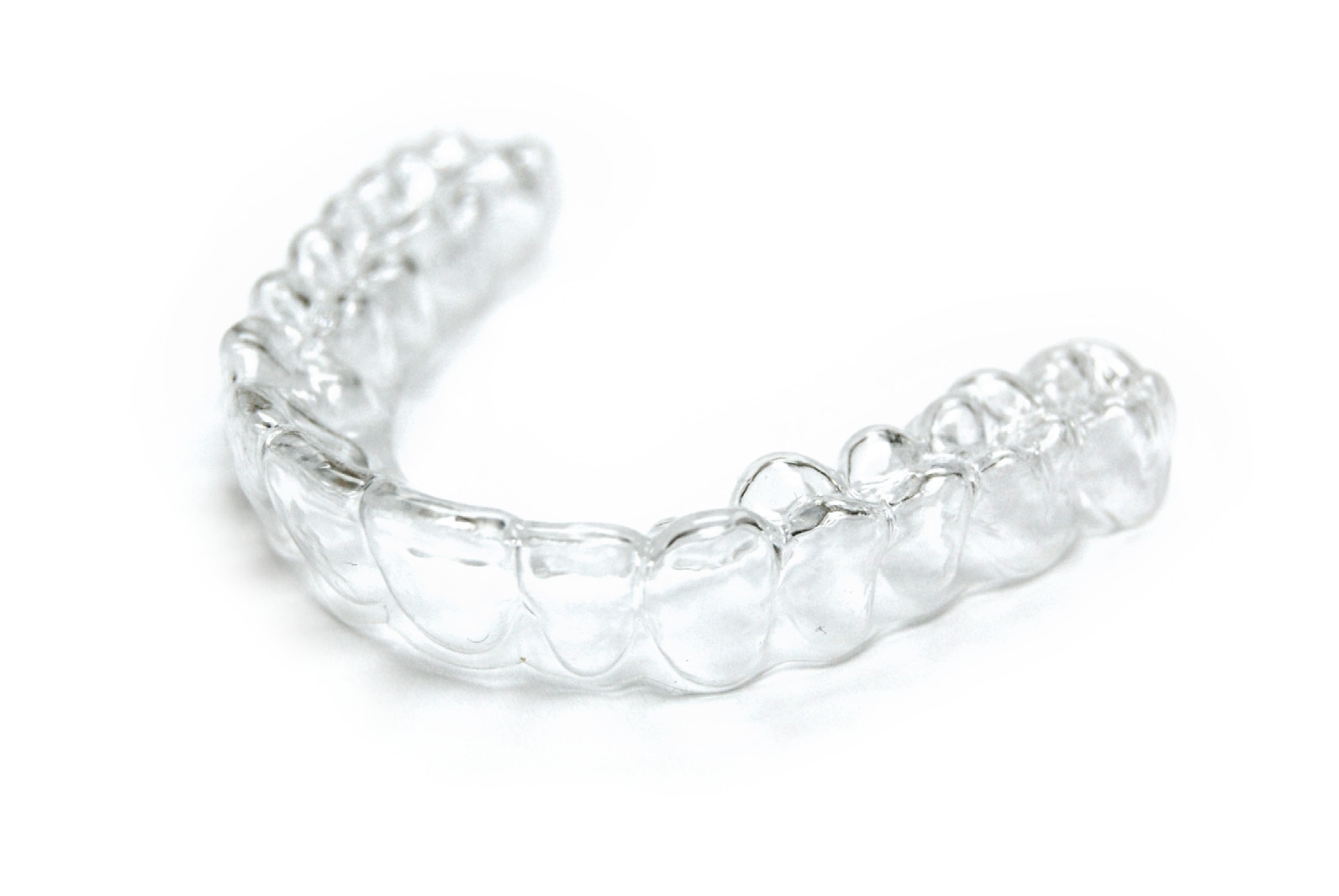 Los alineadores Invisalign son cómodos y fácilmente removibles en cualquier momento